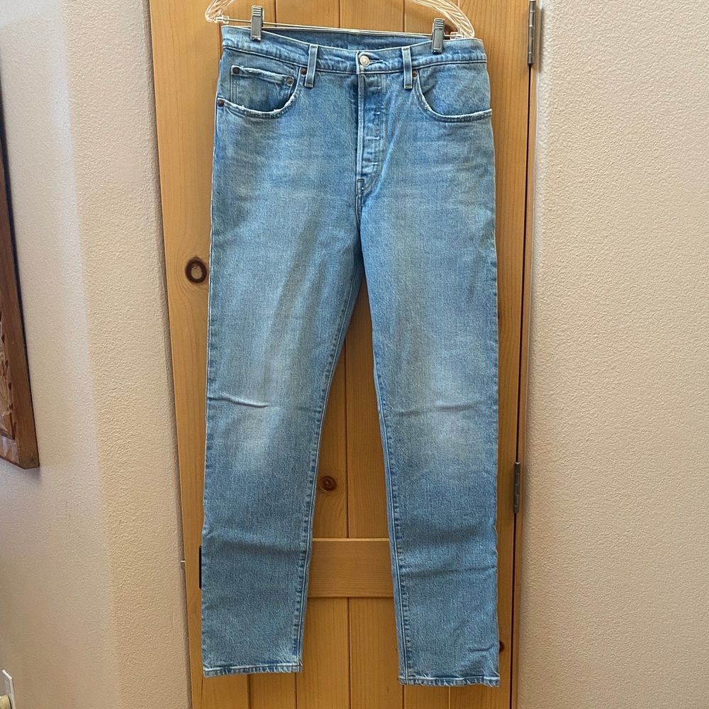 Levi's Classic Blue Straight Jeans